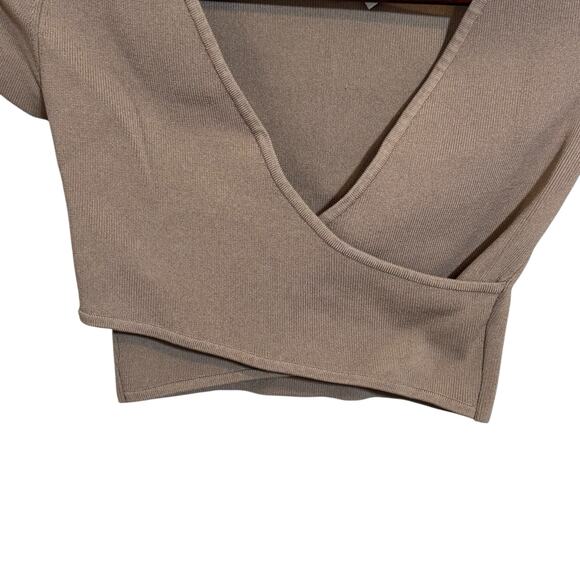 Babaton Faux Wrap Cross Front Cropped Tan Neutral Stretchy Shirt Top Size Small - Picture 3 of 7